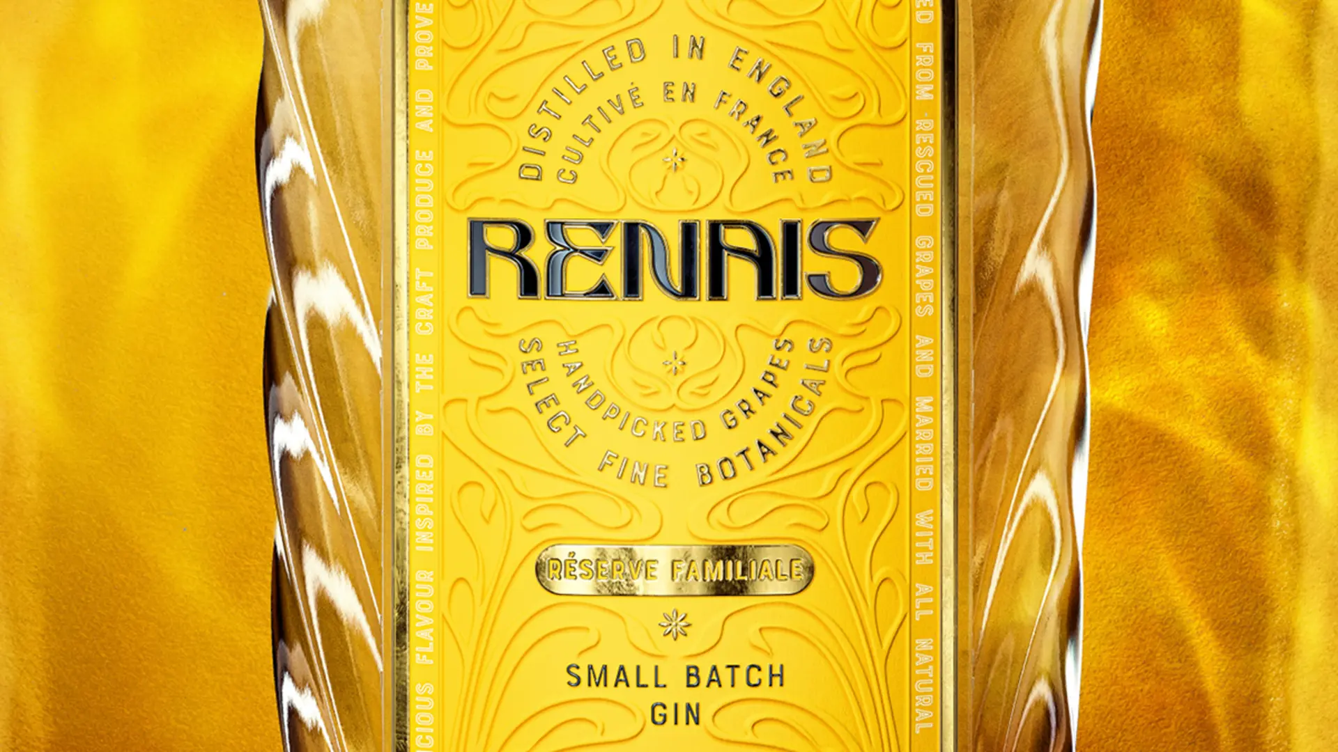 Renais Gin bottle label close-up